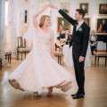 saules griezuma kleita, pūdera tonis ar mežģīnēm, kāzu kleita, tilla aste